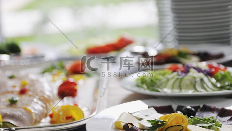 在选购烘焙原料时，可以尝试以下方法提高性价比：